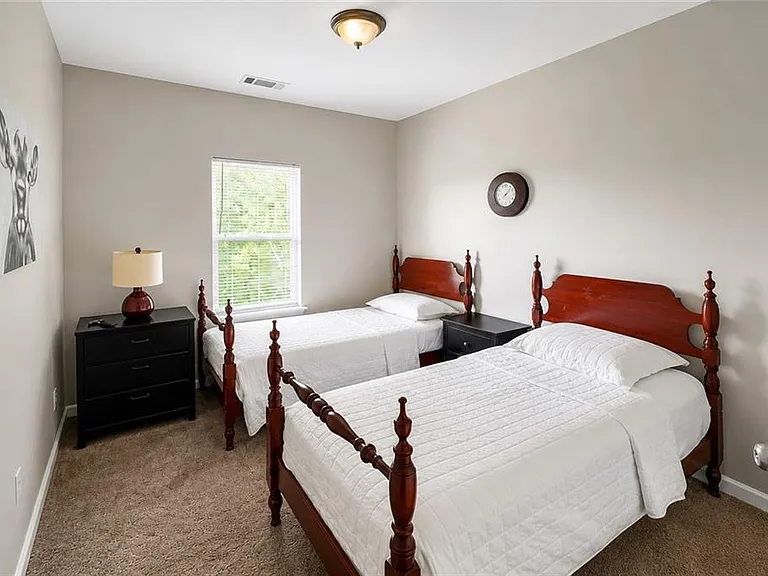 809 Spencer St NW — Photo 5