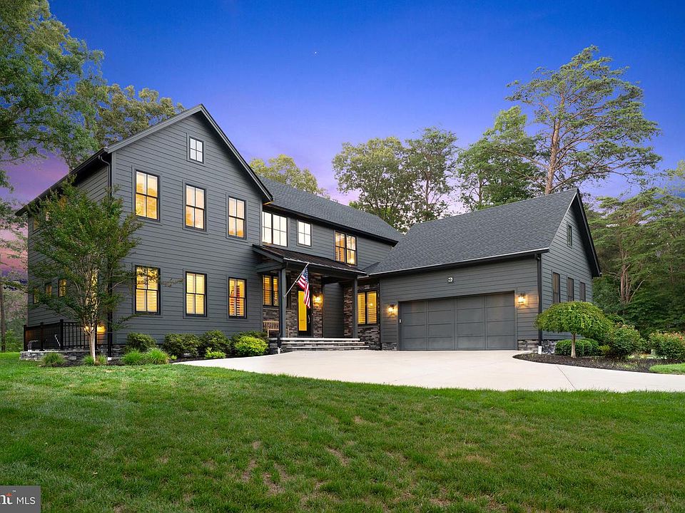 1st image of 22720 Persimmon Ln