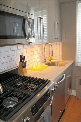 Rented by Taylor Made Brokerage, Inc | media 10