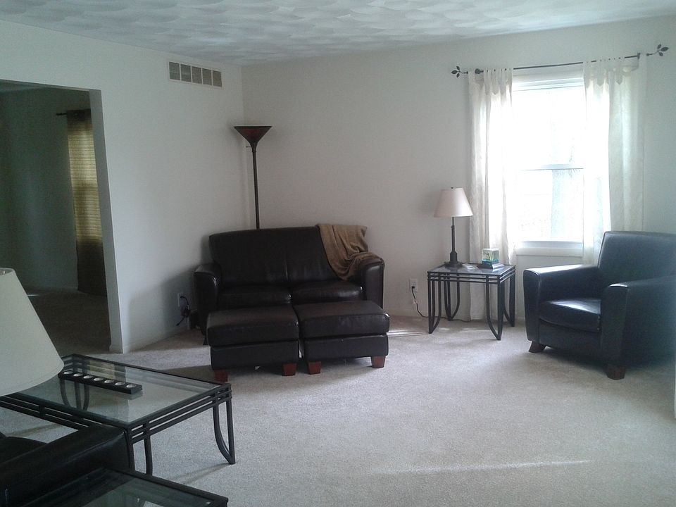 1st image of 1306 W Herbison Dr