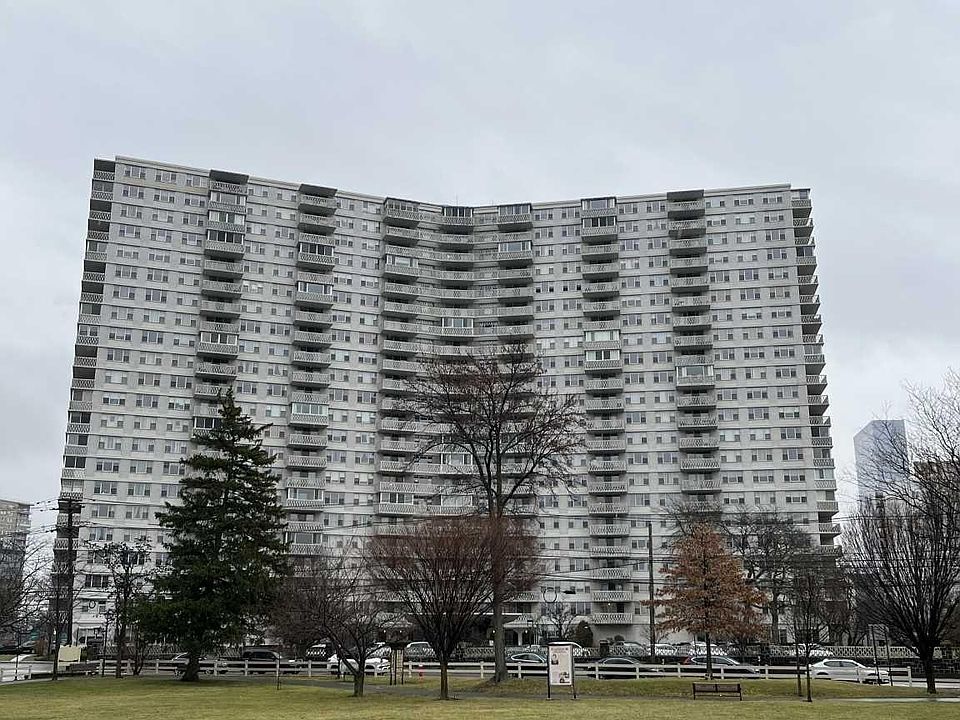 1st image of 2100 Linwood Ave APT 23J