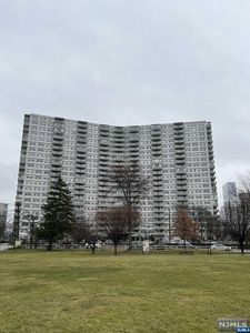 2100 Linwood Avenue #23J, Fort Lee, NJ, 07024