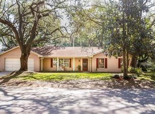 1103 Ridgefield Dr, Valrico, FL 33594