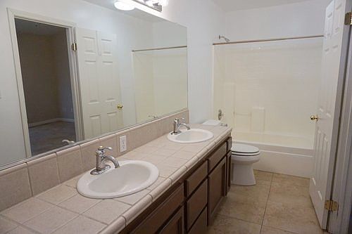 2nd image of 10915 New Forest Dr