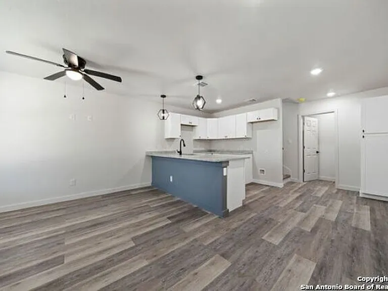 227 S Grimes St #102 — Photo 8