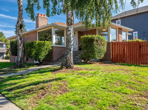 4105 SW Monroe Street, Seattle, WA 98136