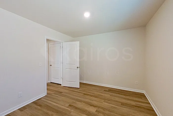 118 Overstreet Way — Photo 6