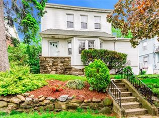 178 Hayward St, Yonkers, NY 10704