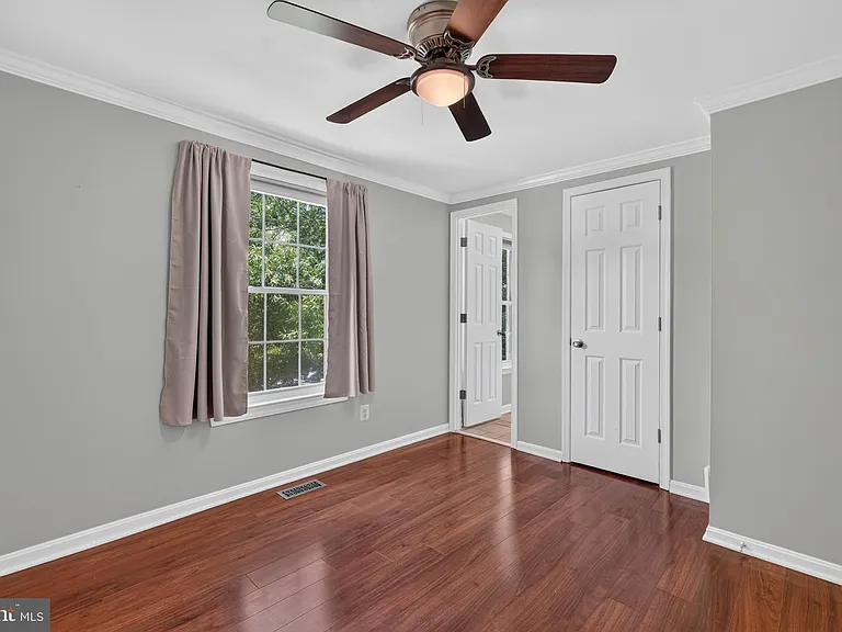 6453 Linleigh Way — Photo 21