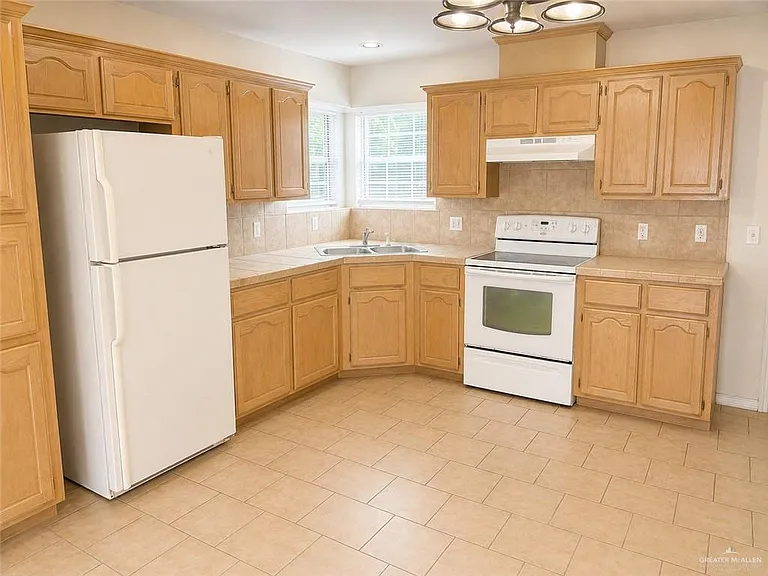 3808 W Zelma St #1 — Photo 3
