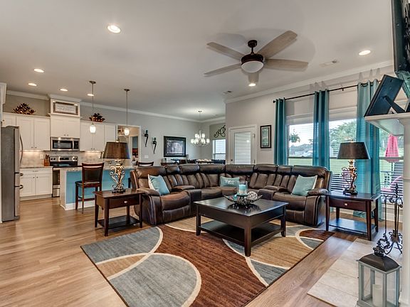 3rd image of 1733 Sweetgum Cir