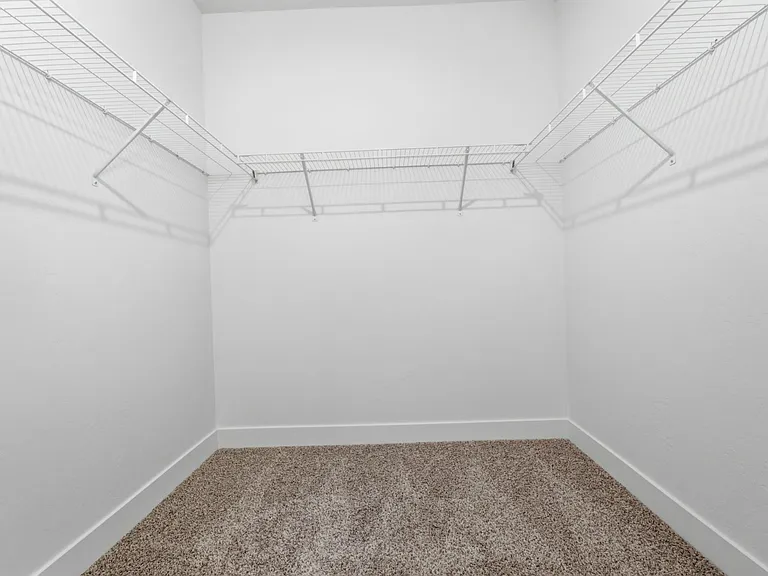 882 N Coulsen Dr #J303 — Photo 13