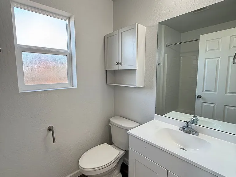 634 Colinwood Ct — Photo 10