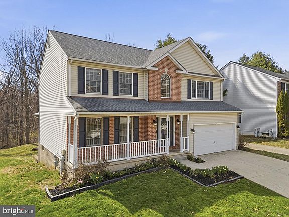 3rd image of 3719 Green Oak Ct