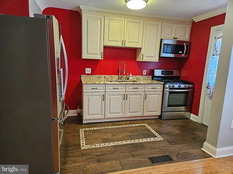 2082 Jasmine Rd — Photo 9