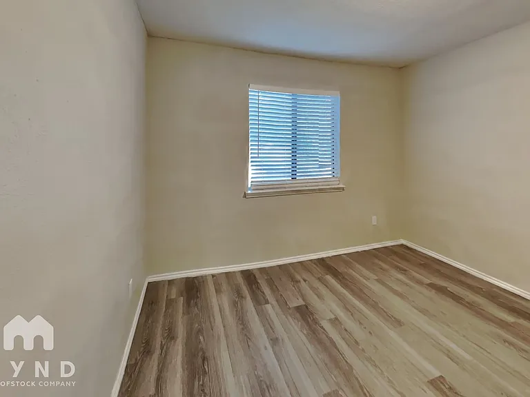 7413 Waterway Dr — Photo 18