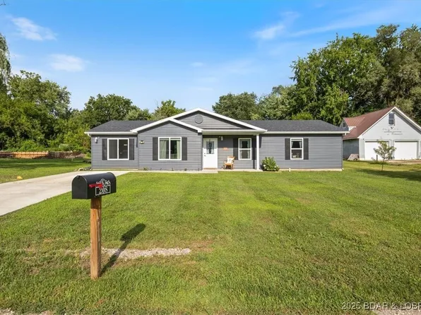 208 N Godfrey Ave, Eldon, MO 65026