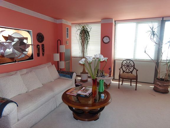 5th image of 4850 S Lake Park Ave APT 2511