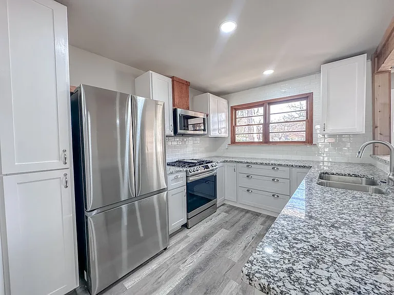 4004 S Toledo Ave — Photo 10