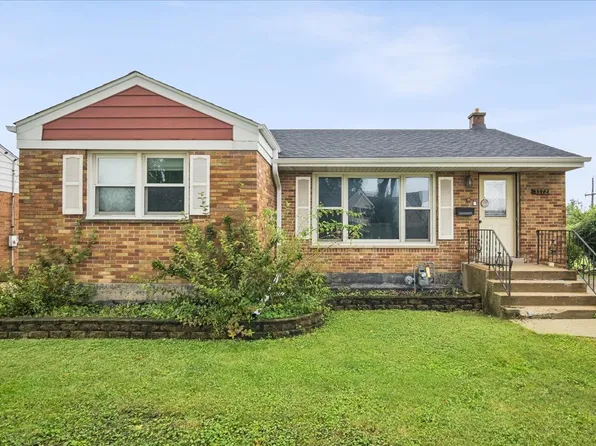 1372 S 6th Ave, Des Plaines, IL 60018