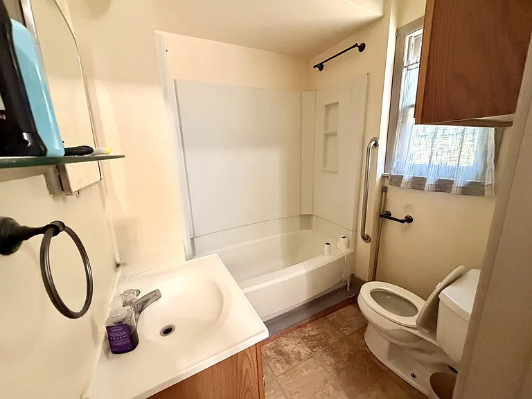 downstairs full bath