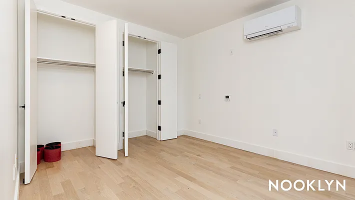 Rented by Nooklyn NYC LLC | media 89