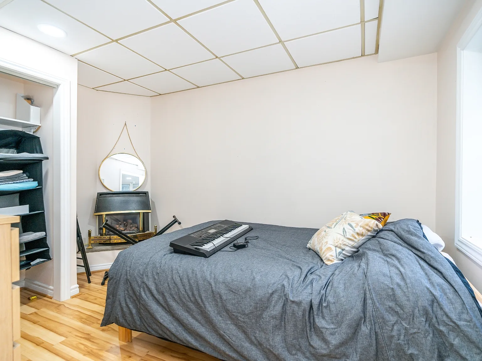 3 bed, 1000 sqft, $2,900 — Photo 4