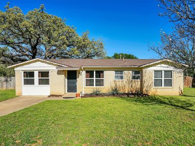 412 Fleming Dr, Hurst, TX, 76053