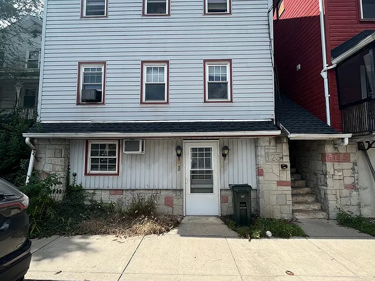 123 N Thomas St — Photo 2