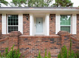 2516 Old Forge Dr, Little Rock, AR 72227