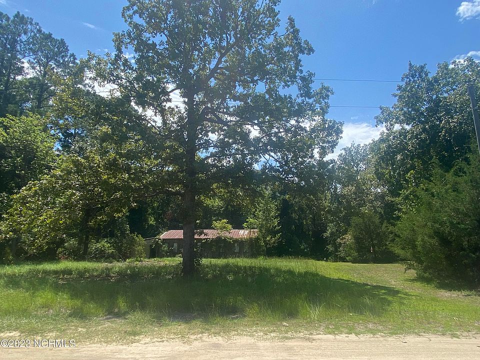 1st image of 441 Ocean Breeze Drive SW
