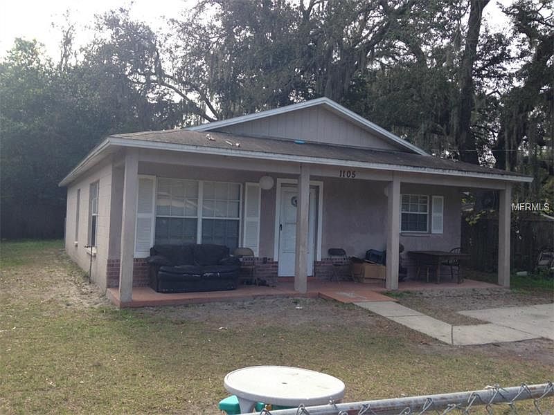 1st image of 1105 E Poinsettia Ave