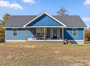 227 S Deer Run Rd, Trenton, GA 30752