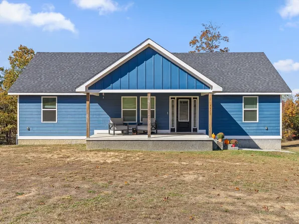 227 S Deer Run, Trenton, GA 30752