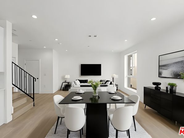 10744 Hortense St #10742