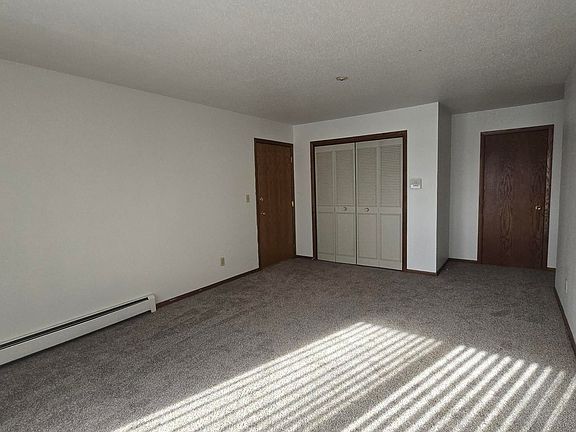 3rd image of 1122 27th Ave S #11
