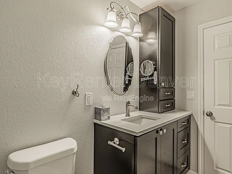 535 S Cody St — Photo 26