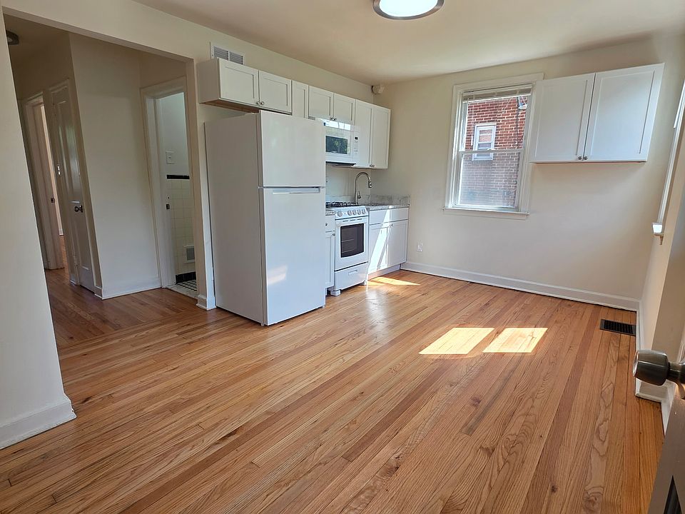 1st image of 2309 N Broom St APT 2