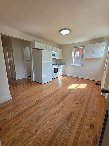 2309 N Broom St #2 Photo 1