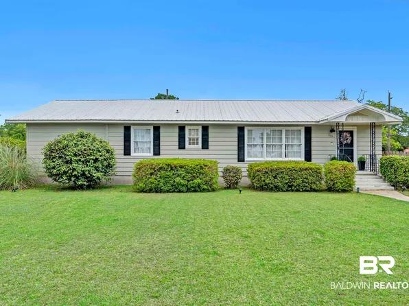 402 W Magnolia Ave, Foley, AL 36535