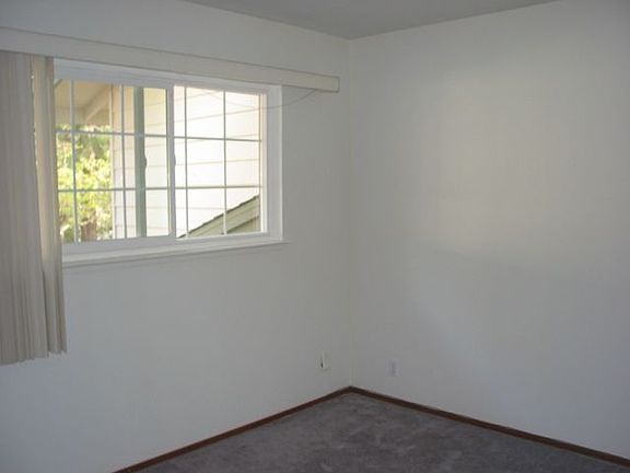 5th image of 1212 Terra Nova Blvd