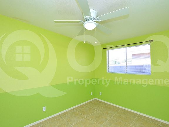 3rd image of 26 E Ivy St