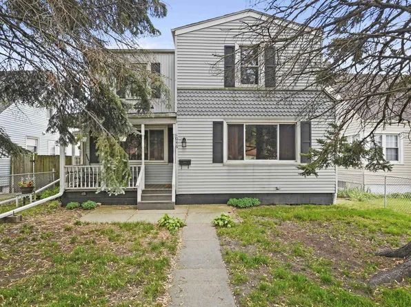 1046 177th St, Hammond, IN 46324