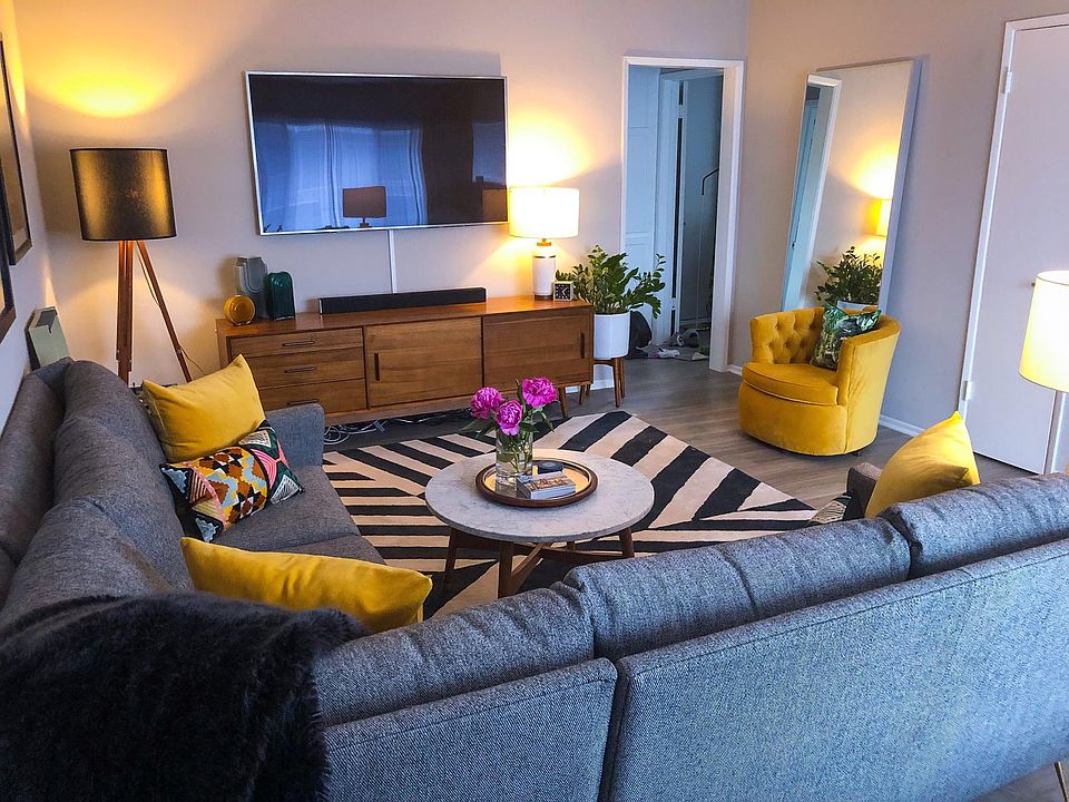 1st image of 7511 Lexington Ave APT 9