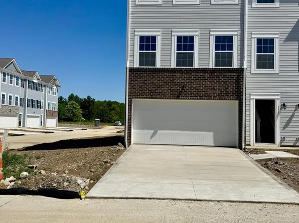 130 Sitka Willow Dr, Etna, OH 43068