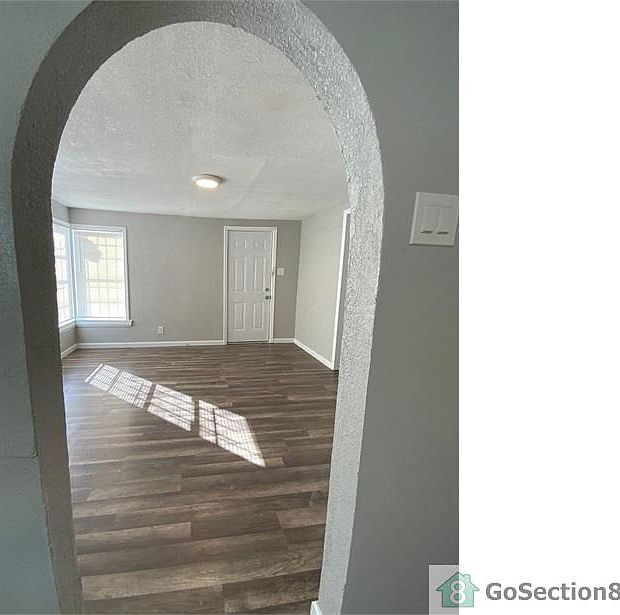 1st image of 618 16th St #1
