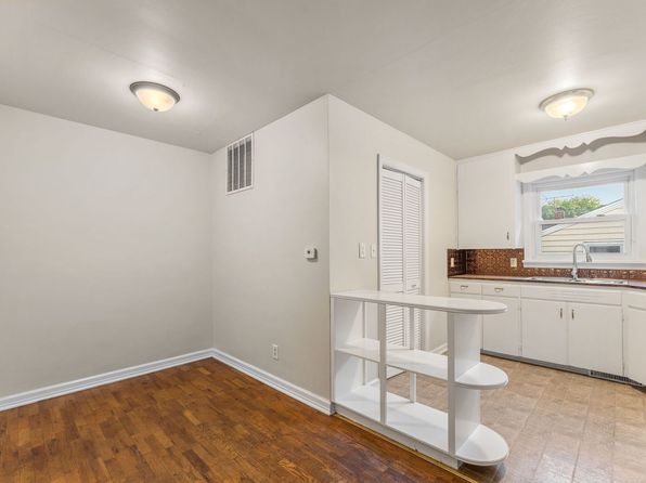 426-428 W Stanford St