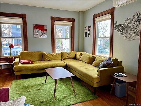 2nd image of 50 Falconer St
