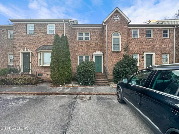 479 Bramblewood Ln, Knoxville, TN 37922