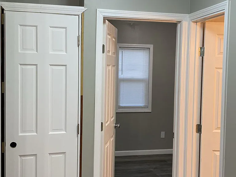 2413 SW Edgewater Ter — Photo 10